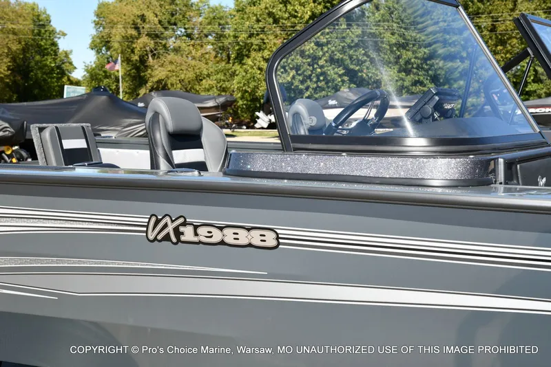 Slide: The Image of Ranger VX1988 WT w/250HP Mercury Pro-XS 2026 - 4