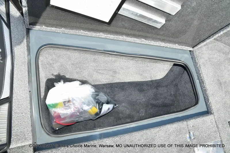 Slide: The Image of Ranger VX1988 WT w/250HP Mercury Pro-XS 2026 - 50