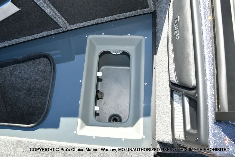 Slide: The Image of Ranger VX1988 WT w/250HP Mercury Pro-XS 2026 - 52