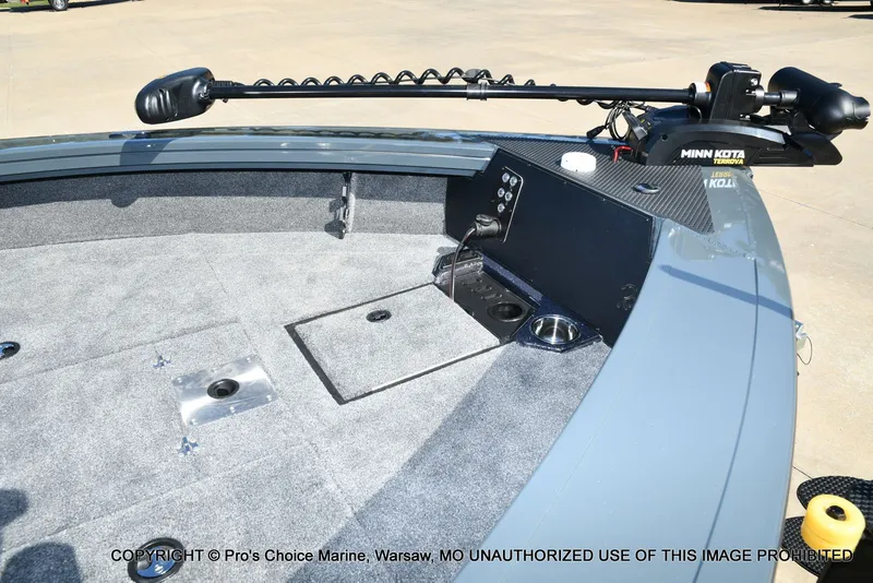 Slide: The Image of Ranger VX1988 WT w/250HP Mercury Pro-XS 2026 - 6