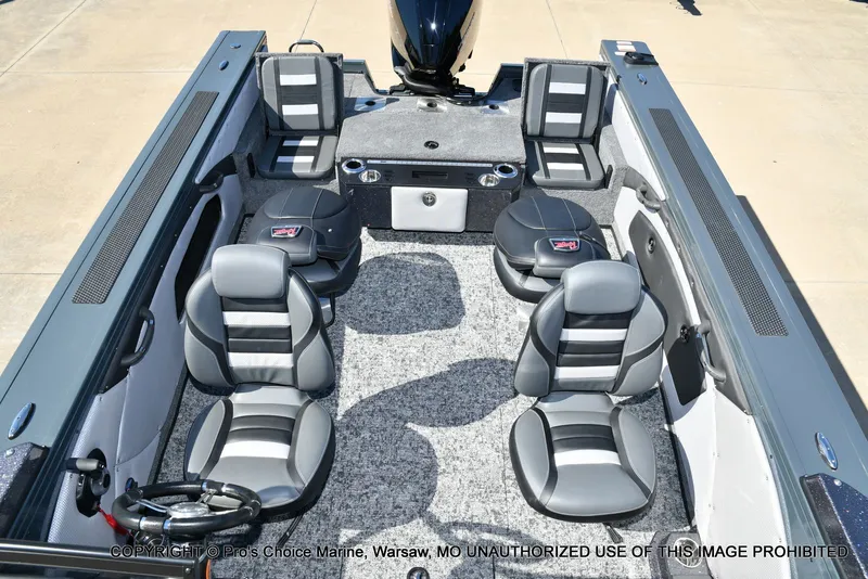 Slide: The Image of Ranger VX1988 WT w/250HP Mercury Pro-XS 2026 - 65