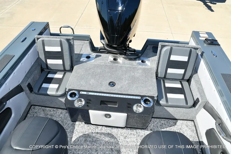 Slide: The Image of Ranger VX1988 WT w/250HP Mercury Pro-XS 2026 - 71