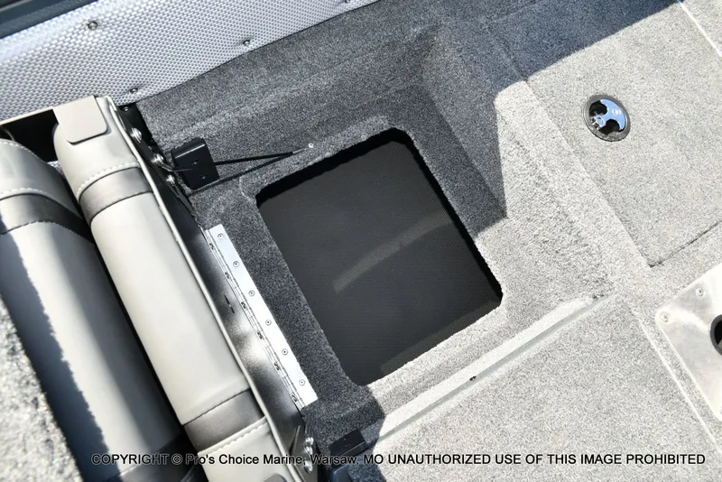 Slide: The Image of Ranger VX1988 WT w/250HP Mercury Pro-XS 2026 - 74