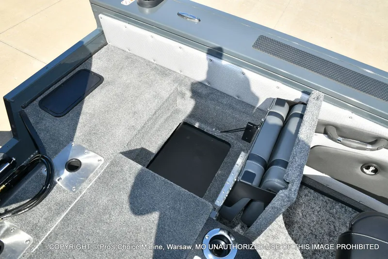 Slide: The Image of Ranger VX1988 WT w/250HP Mercury Pro-XS 2026 - 78