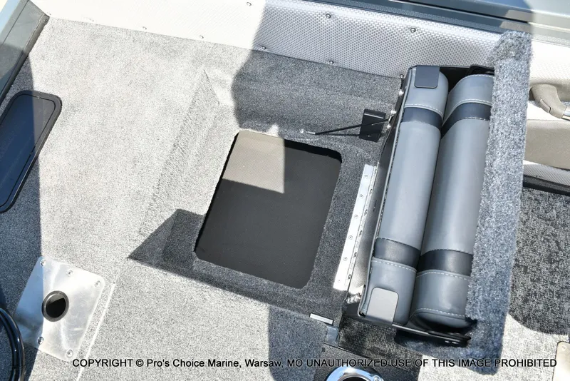 Slide: The Image of Ranger VX1988 WT w/250HP Mercury Pro-XS 2026 - 79