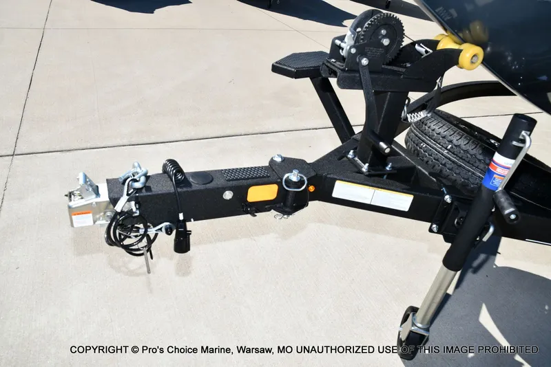 Slide: The Image of Ranger RT198P Cup Garmin Livescope Equipped 2026 - 31