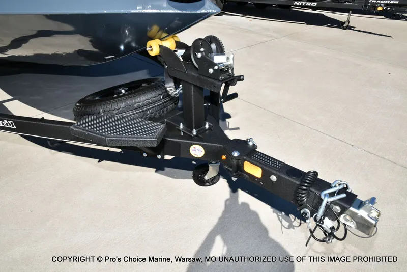 Slide: The Image of Ranger RT198P Cup Garmin Livescope Equipped 2026 - 32