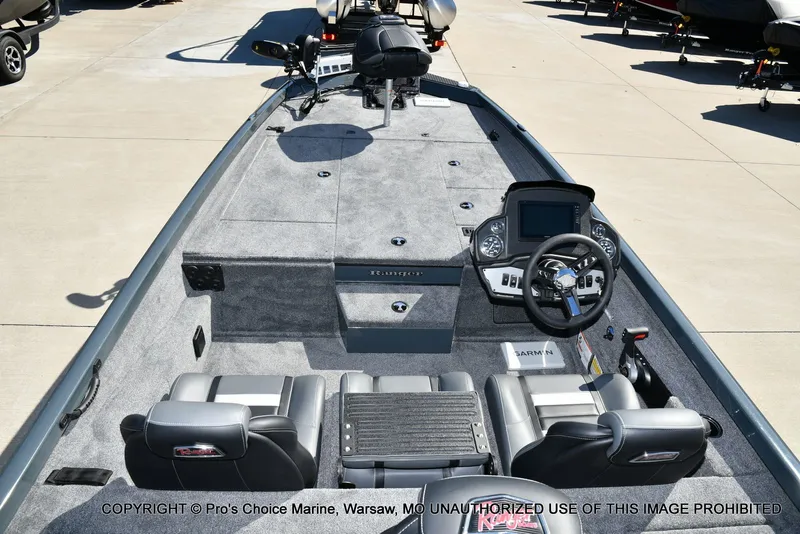 Slide: The Image of Ranger RT198P Cup Garmin Livescope Equipped 2026 - 41