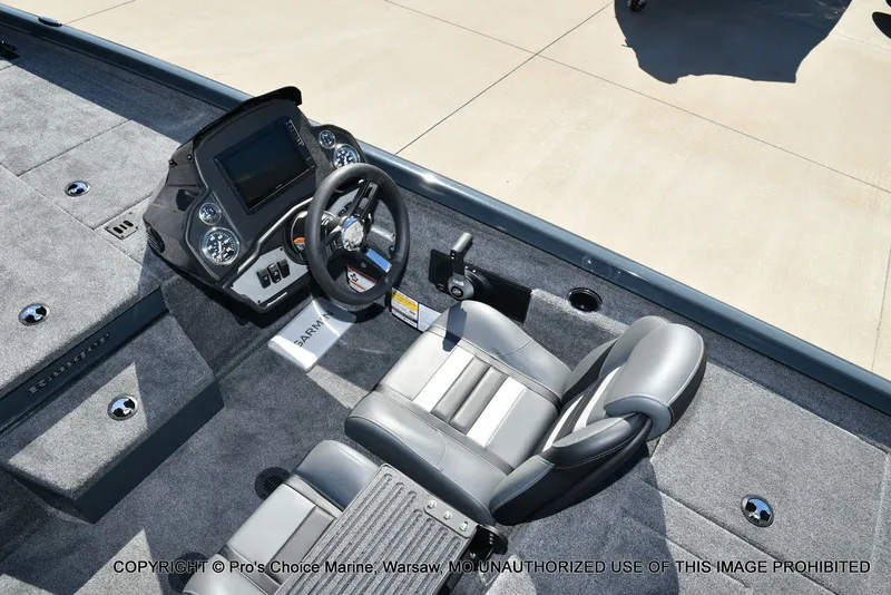 Slide: The Image of Ranger RT198P Cup Garmin Livescope Equipped 2026 - 43