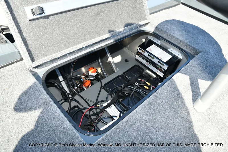 Slide: The Image of Ranger RT198P Cup Garmin Livescope Equipped 2026 - 69