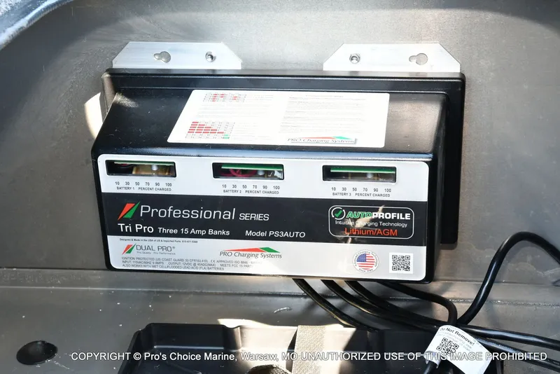 Slide: The Image of Ranger RT198P Cup Garmin Livescope Equipped 2026 - 70