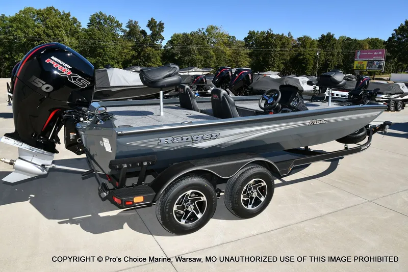 Slide: The Image of Ranger RT198P Cup Garmin Livescope Equipped 2026 - 71