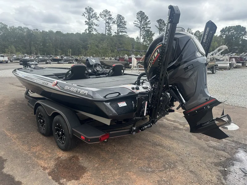 Slide: The Image of Skeeter ZXE21 2026 - 3