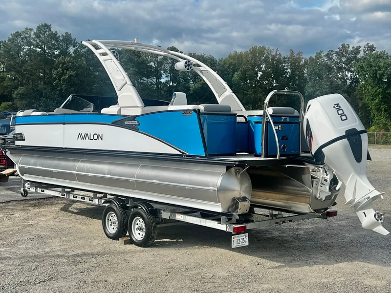 Slide: The Image of Avalon Catalina 25' Quad Lounge Windshield Triple-Toon - IN STOCK 2026 - 3