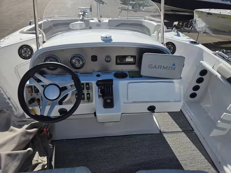 Slide: The Image of Hurricane 231 Cc 2021 - 5