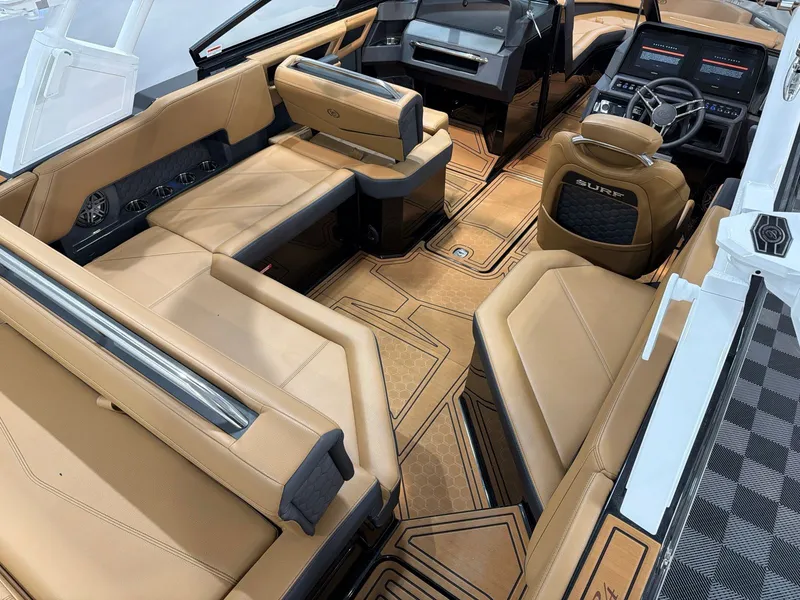 Slide: The Image of Cobalt R4 Surf 2026 - 8