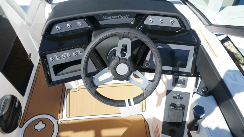 Slide: The Image of MasterCraft NXT20 2026 - 21