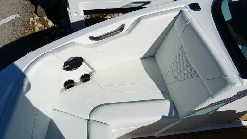 Slide: The Image of MasterCraft NXT20 2026 - 26