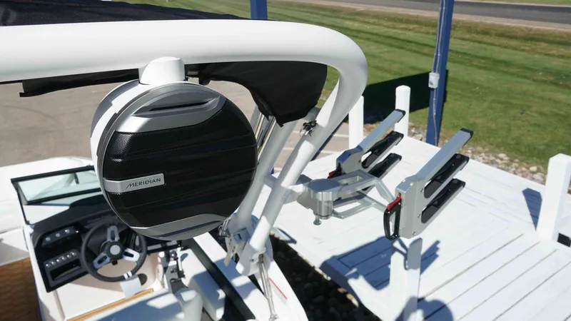 Slide: The Image of MasterCraft NXT20 2026 - 34