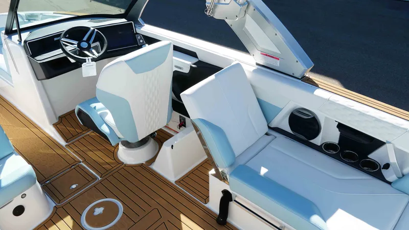 Slide: The Image of MasterCraft XT24 2026 - 22