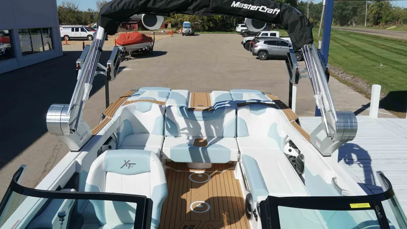 Slide: The Image of MasterCraft XT24 2026 - 32