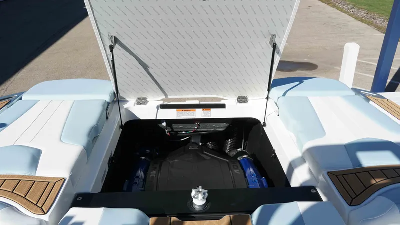 Slide: The Image of MasterCraft XT24 2026 - 41