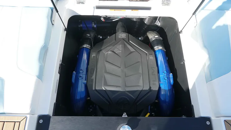 Slide: The Image of MasterCraft XT24 2026 - 42