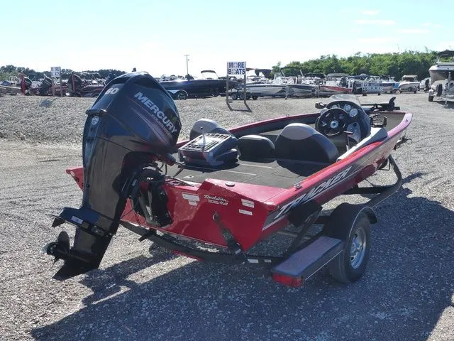 Slide: The Image of Tracker Pro Team 175 TXW 2016 - 4