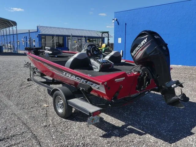 Slide: The Image of Tracker Pro Team 175 TXW 2016 - 6