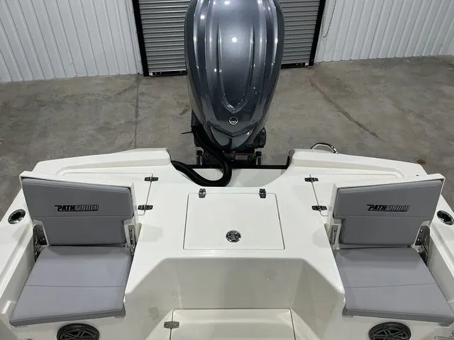 Slide: The Image of Pathfinder 2500 Hybrid 2026 - 11