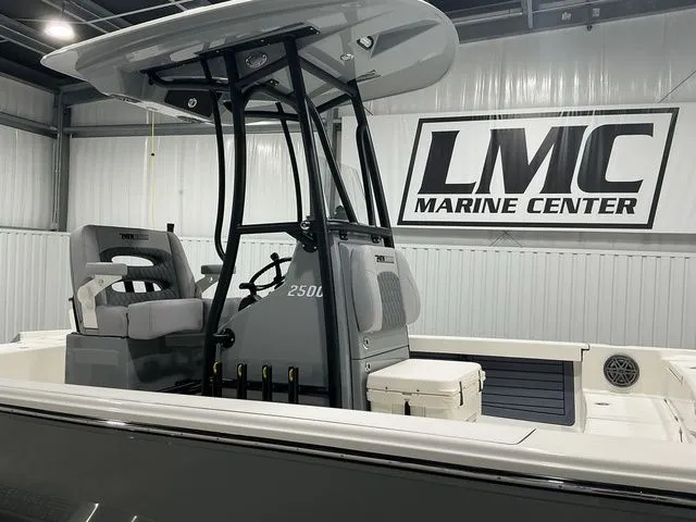 Slide: The Image of Pathfinder 2500 Hybrid 2026 - 17