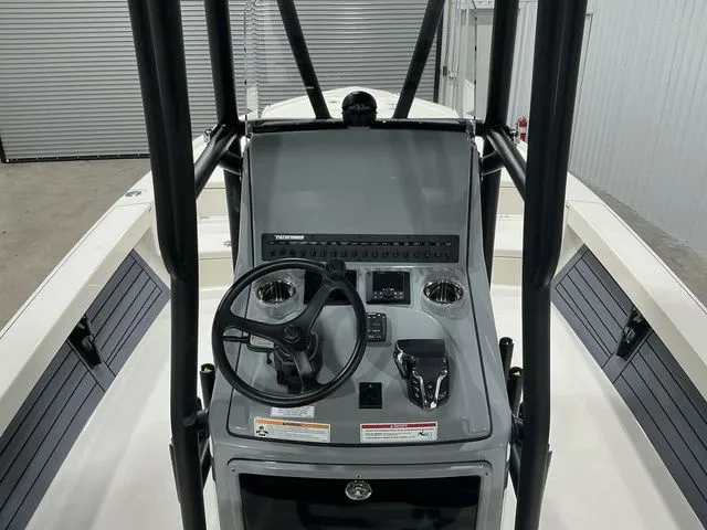 Slide: The Image of Pathfinder 2500 Hybrid 2026 - 8