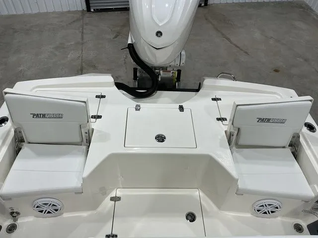 Slide: The Image of Pathfinder 2500 Hybrid 2026 - 10