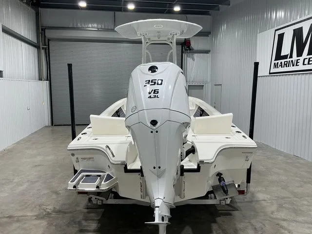 Slide: The Image of Pathfinder 2500 Hybrid 2026 - 13