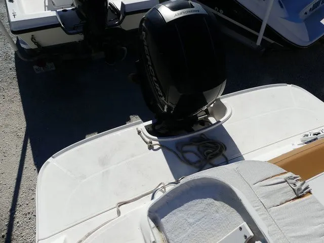 Slide: The Image of Bayliner VR5 Bowrider OB 2019 - 13