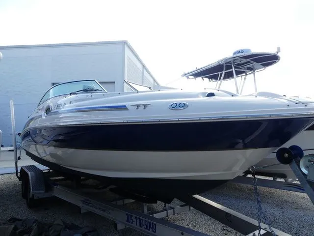 Slide: The Image of Sea Ray 240 Sundeck 2004 - 2