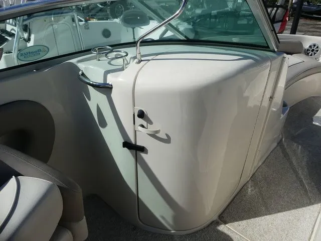 Slide: The Image of Sea Ray 240 Sundeck 2004 - 9