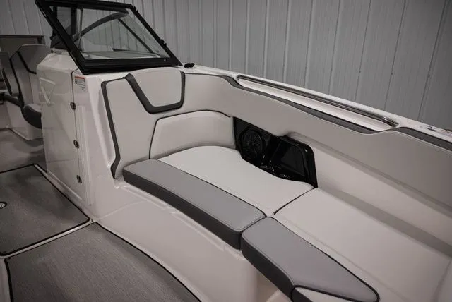 Slide: The Image of Yamaha AR250 2026 - 14