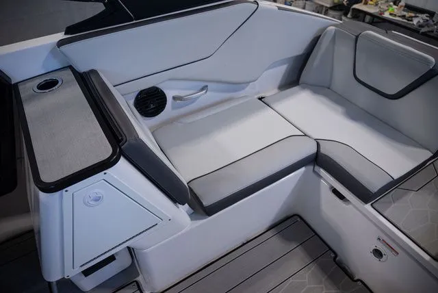 Slide: The Image of Yamaha 252XE 2026 - 18