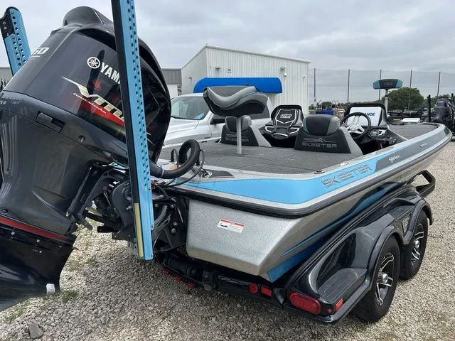 Slide: The Image of Skeeter FX21 Limited Edition 2017 - 5