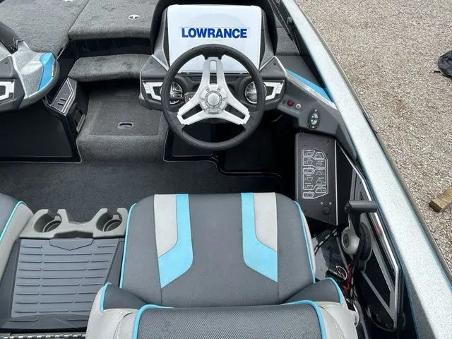 Slide: The Image of Skeeter FX21 Limited Edition 2017 - 7