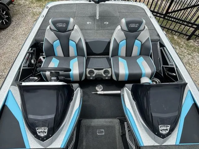 Slide: The Image of Skeeter FX21 Limited Edition 2017 - 9