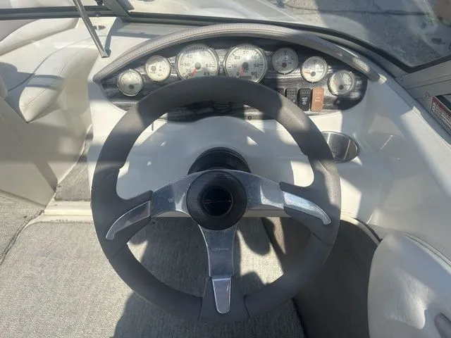 Slide: The Image of Stingray 195 LX 2008 - 9