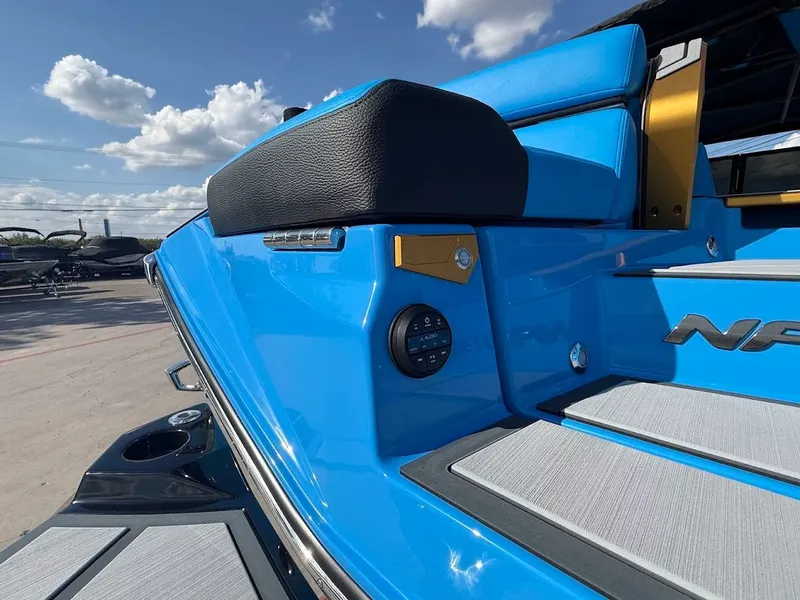 Slide: The Image of Nautique Super Air Nautique G23 Paragon 2026 - 11