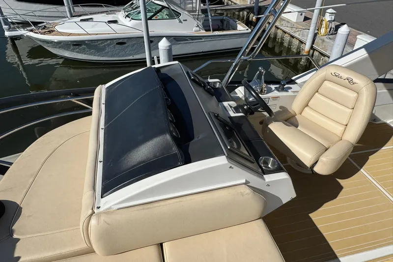 Slide: The Image of 2016 Sea Ray 510 Fly 'Bateau d’Amis' - Flybridge Helm - 36