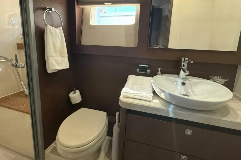 Slide: The Image of 2016 Sea Ray 510 Fly 'Bateau d’Amis' - Aft Deck - 5