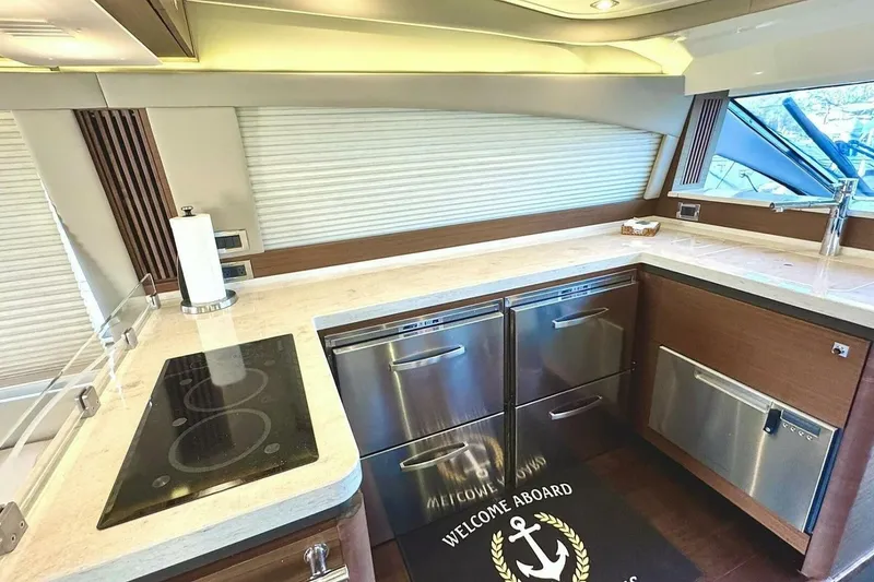 Slide: The Image of 2016 Sea Ray 510 Fly 'Bateau d’Amis' - Galley - 9