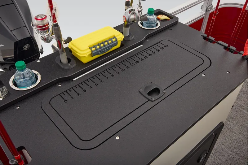 Slide: The Image of Sun Tracker Fishin' Barge 22 DLX 2026 - 58