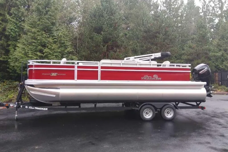 Slide: The Image of Sun Tracker Fishin' Barge 22 DLX 2026 - 72
