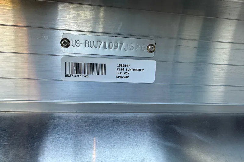 Slide: The Image of 2026 Sun Tracker Party Barge 22 RF DLX identification plate with serial number. - 13